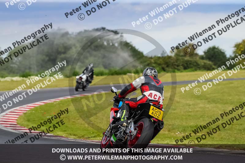 enduro digital images;event digital images;eventdigitalimages;no limits trackdays;peter wileman photography;racing digital images;snetterton;snetterton no limits trackday;snetterton photographs;snetterton trackday photographs;trackday digital images;trackday photos